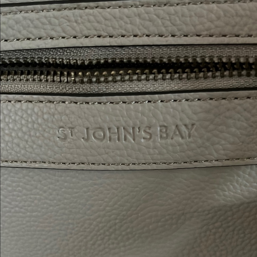 St. John's Bay Cream Shoulder Bag with Classic Design - Picture 2 of 6